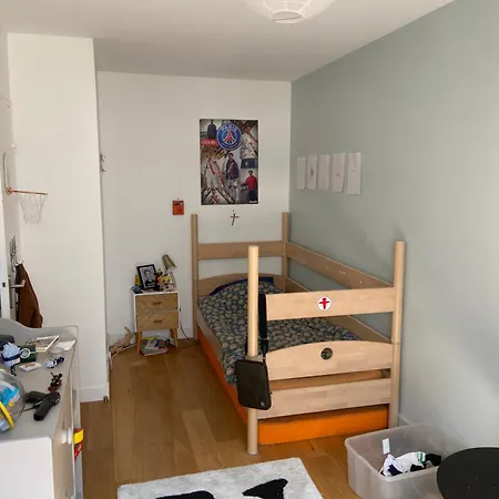 Spacious And Elegant 3 Bedrooms Near Metro And Bois De Vincennes *