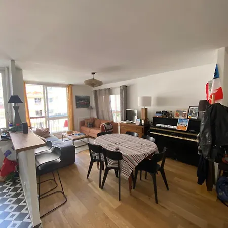 Spacious And Elegant 3 Bedrooms Near Metro And Bois De Vincennes * Paris