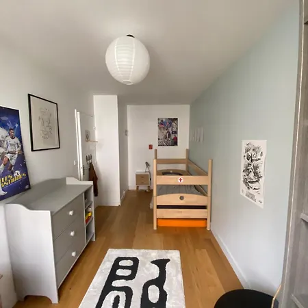 Spacious And Elegant 3 Bedrooms Near Metro And Bois De Vincennes Apartman Párizs